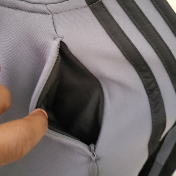 Unisex Vintage Adidas 1/4 Zip Pullover Sweater - Picture 5 of 7